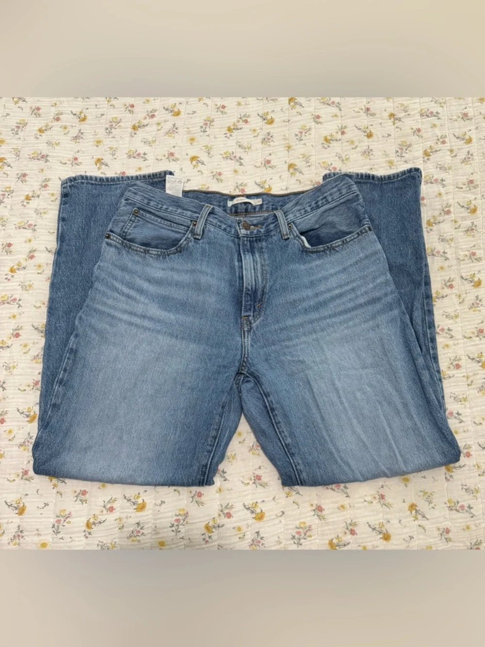 Levi’s 94 Baggy Jeans - Picture 2 of 7